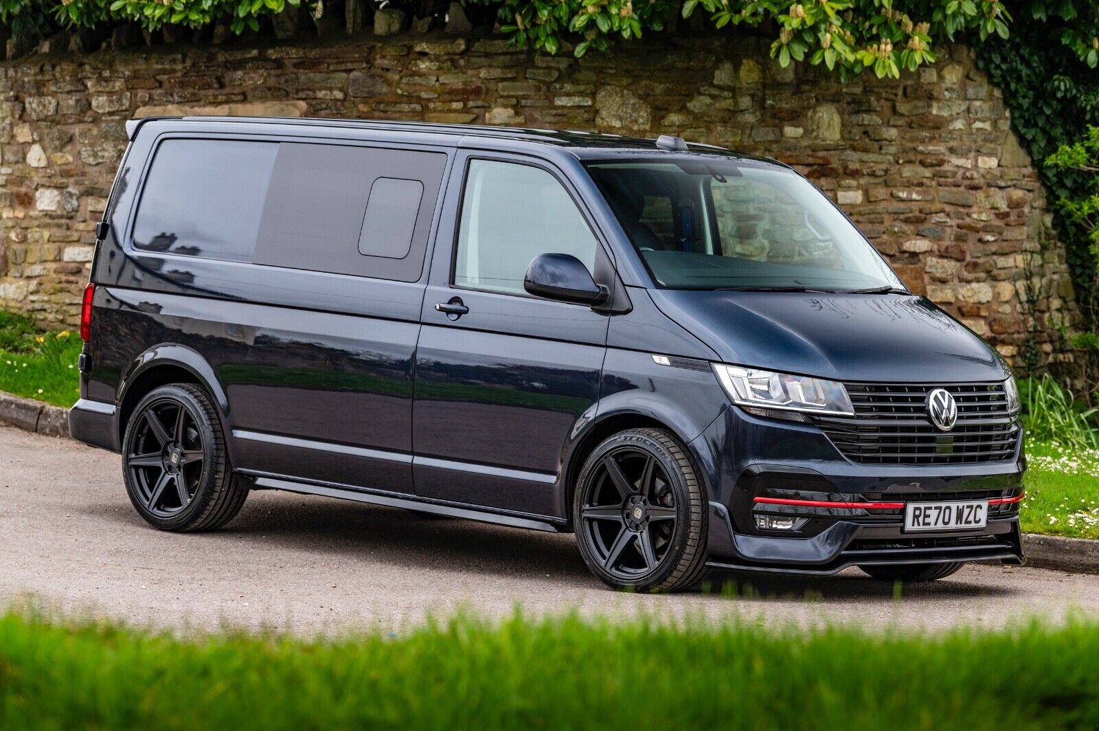 VOLKSWAGEN T6.1 2020 150 HIGHLINE KOMBI